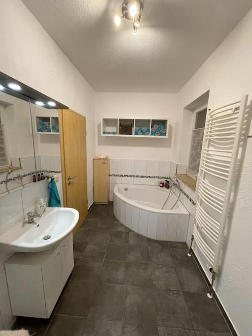Eicstay - Ferienhaus Fuer Monteure Und Familie Leinefelde-Worbis Exterior foto